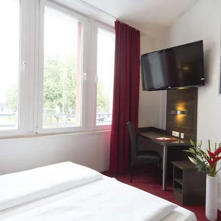Koos Hotel&apartments - 4* Munich