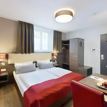 Koos Hotel&apartments - 4* Мюнхен