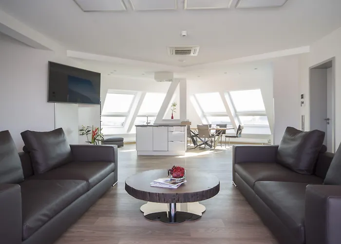 公寓式酒店 Koos Hotel&apartments - 4*